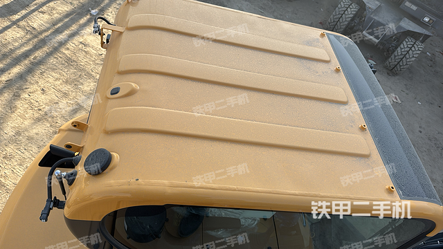 駕駛室頂部（整機(jī)外觀）