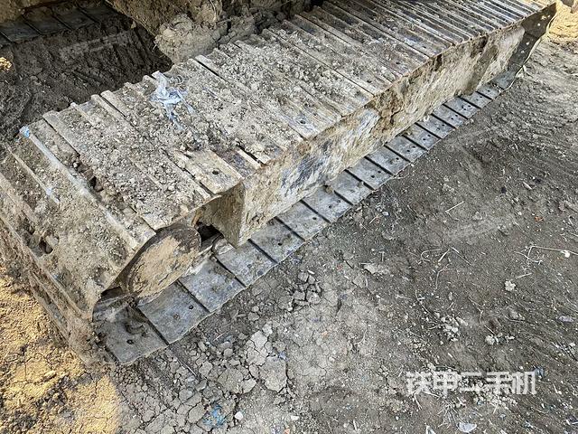 右側(cè)履帶整體?（行走機構(gòu)）