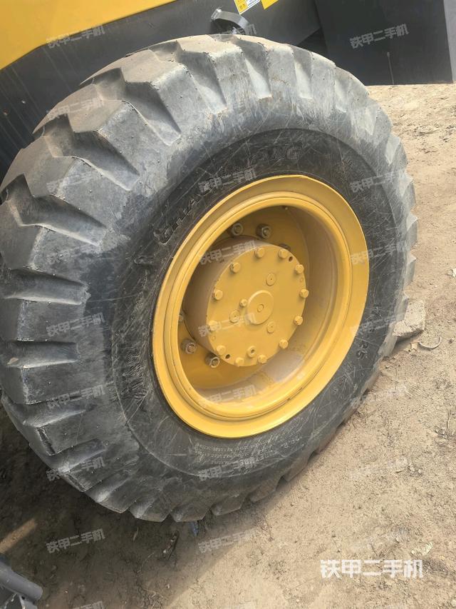 左前輪（行走機(jī)構(gòu)）