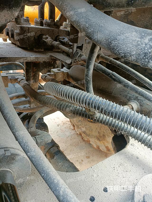 工作装置整体（整机外观及大件）