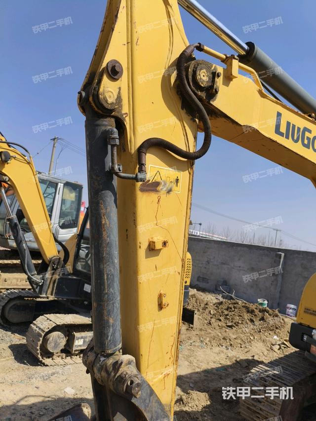 小臂整體左后（工作和回轉(zhuǎn)裝置）