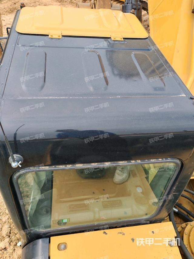 駕駛室頂部（整機(jī)外觀）