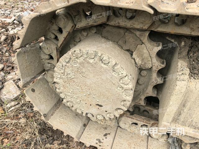 右驅(qū)動(dòng)輪（行走機(jī)構(gòu)）