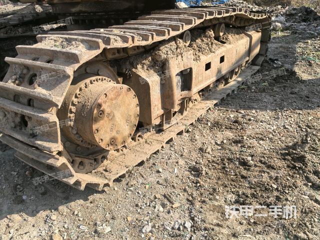 左側(cè)履帶整體?（行走機(jī)構(gòu)）