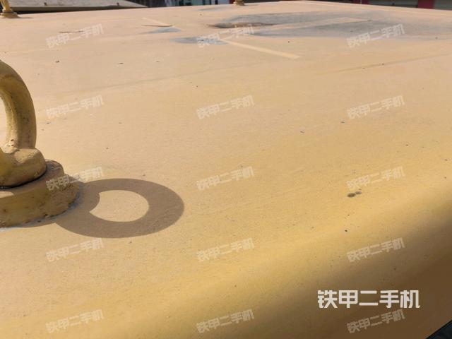 駕駛室頂部 外(駕駛室部分) 駕駛室頂部 外(駕駛室部分)