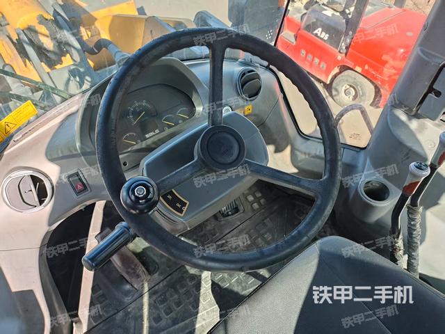 驾驶室工作台（整机外观及大件）