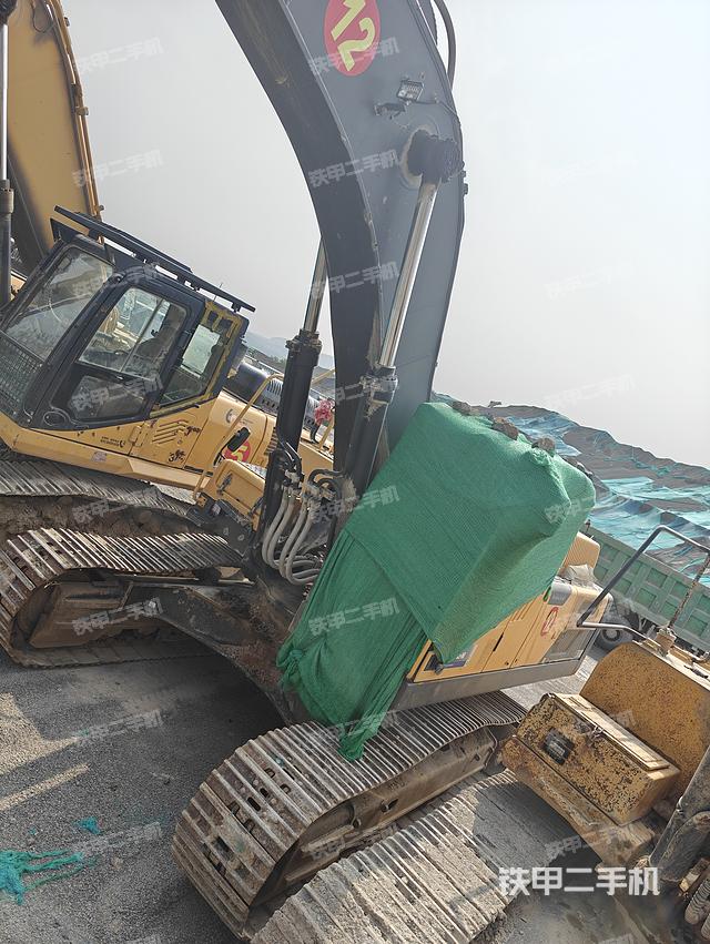 驾驶室整体（整机外观）