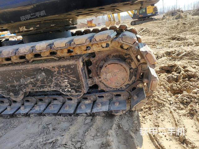 左側(cè)履帶整體?（行走機構(gòu)）