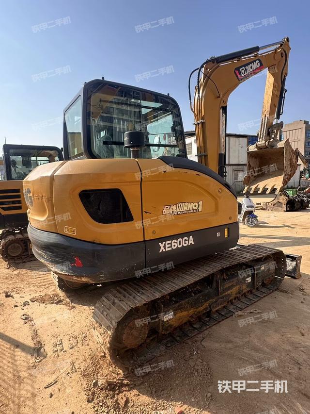 整机右后45°（整机外观）