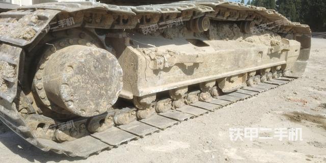 单侧履带整体（整机外观）