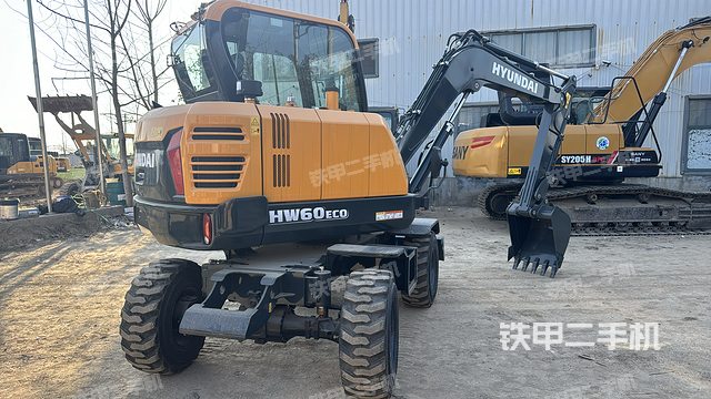 整機(jī)右后45°（整機(jī)外觀）