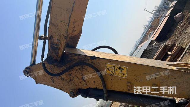 小臂整體右前(工作和回轉(zhuǎn)裝置) 小臂整體右前(工作和回轉(zhuǎn)裝置)