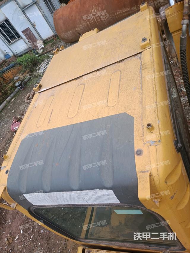 駕駛室頂部俯視(上車部件) 駕駛室頂部俯視(上車部件)