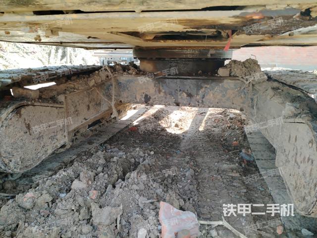 轉盤和下車架正前（工作和回轉裝置）