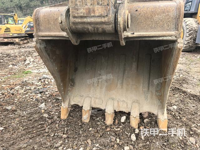 大臂整體?右側(cè)（工作和回轉(zhuǎn)裝置）