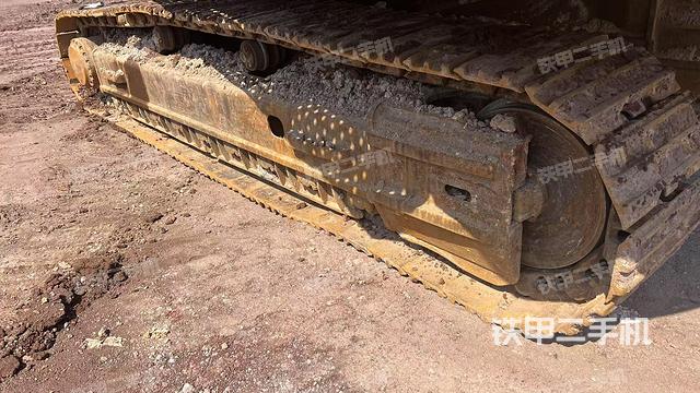 右側(cè)履帶整體（行走機(jī)構(gòu)）