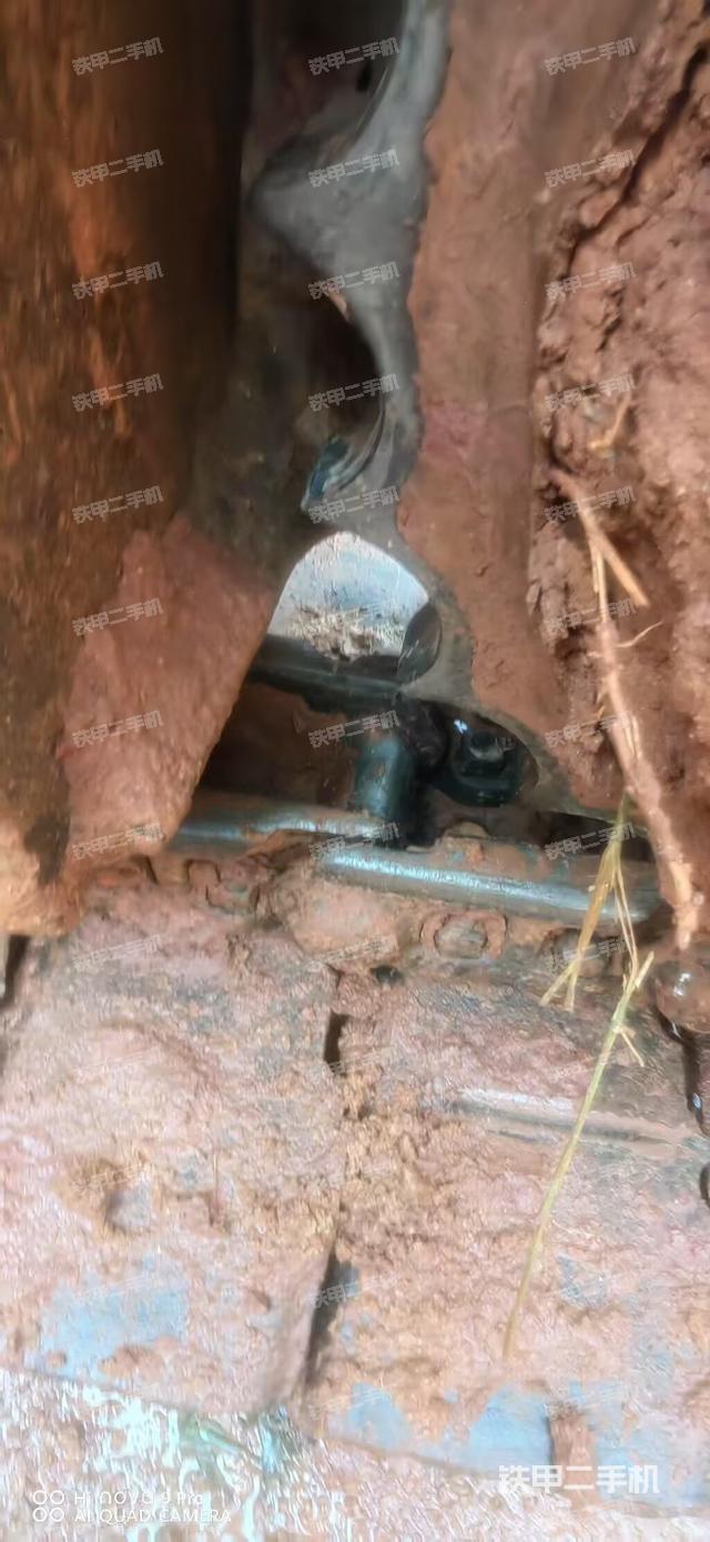 單側(cè)履帶整體（整機(jī)外觀）