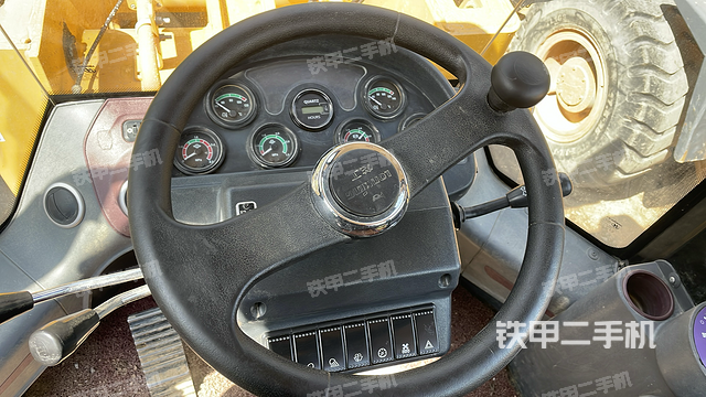 驾驶室操作台（整机外观及大件）