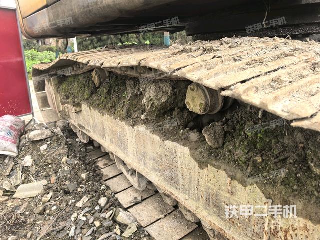 右驅(qū)動輪（行走機構）