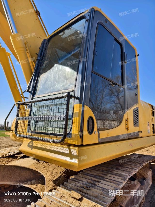 駕駛室整體（整機(jī)外觀）