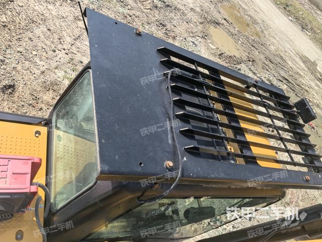 駕駛室頂部俯視（上車(chē)部件）