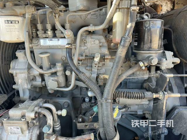 發(fā)動(dòng)機(jī)整體俯視（整機(jī)外觀）