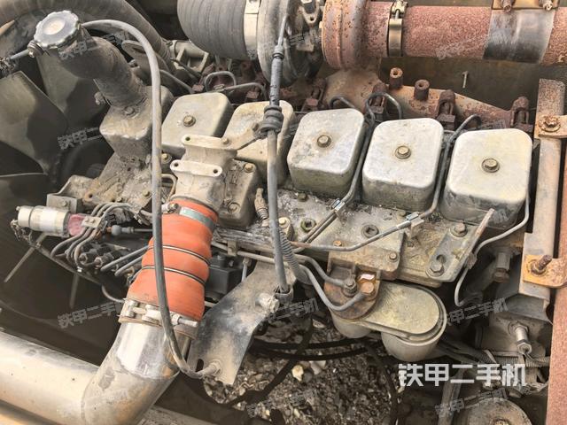 氣門室蓋螺絲特寫（上車部件）