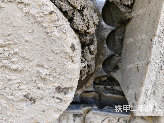 左側履帶整體?(行走機構) 左側履帶整體?(行走機構)