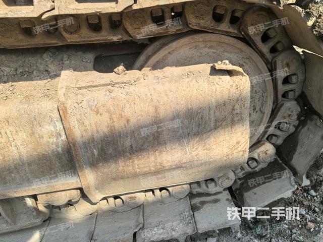 左驅(qū)動(dòng)輪（行走機(jī)構(gòu)）