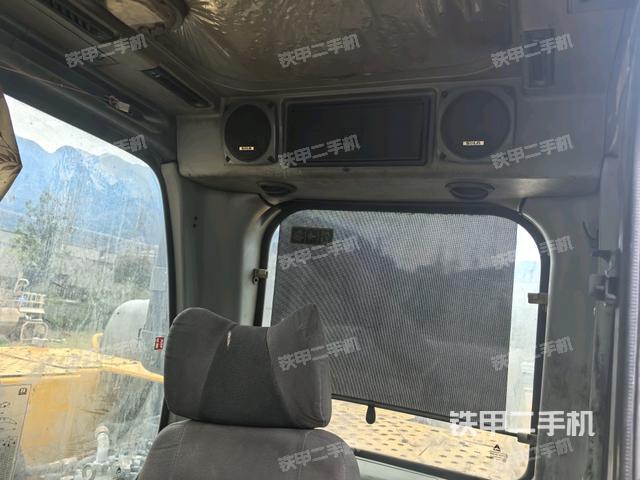 后窗玻璃角標(biāo)（駕駛室部分）