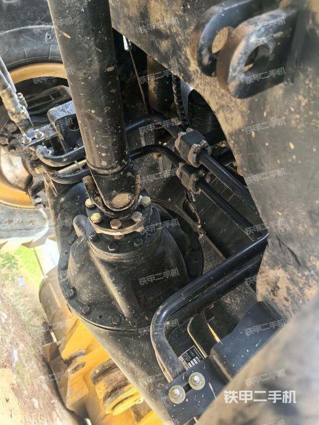 前驅(qū)動橋(液壓/傳動系統(tǒng)) 前驅(qū)動橋(液壓/傳動系統(tǒng))