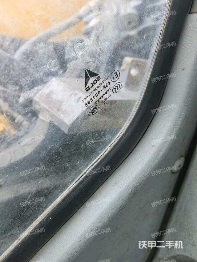 座椅后部（駕駛室部分）