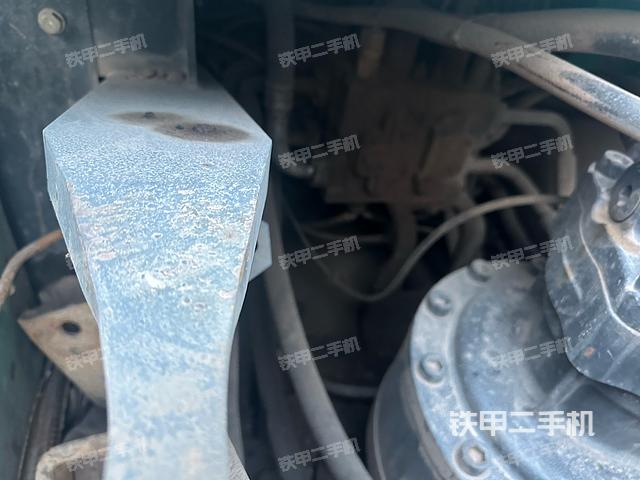 回轉(zhuǎn)馬達和主控閥（整機外觀）