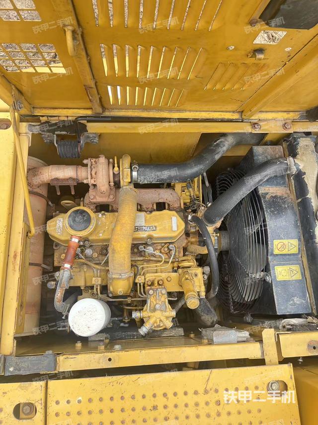 发动机整体俯视（整机外观）