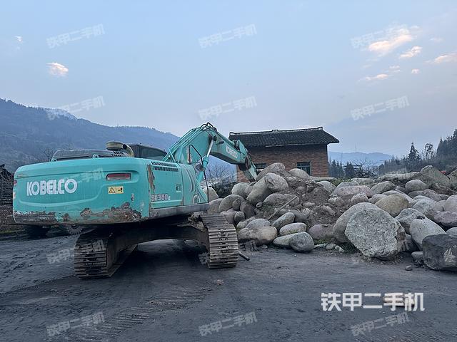 整機右后45°（整機外觀）