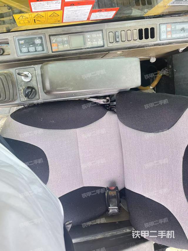 驾驶室整体（整机外观）