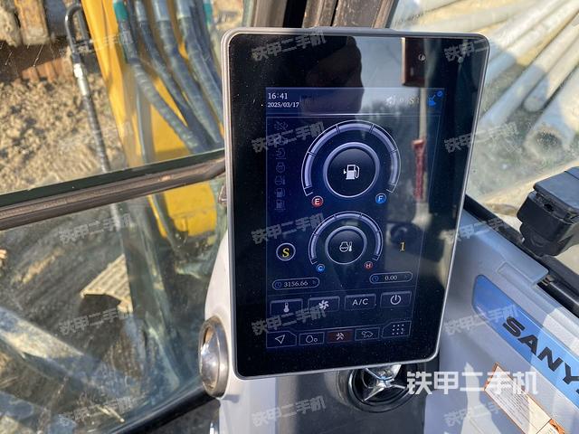 顯示屏?（駕駛室部分）