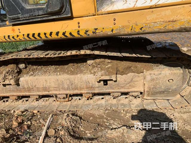 單側(cè)履帶整體（整機(jī)外觀）