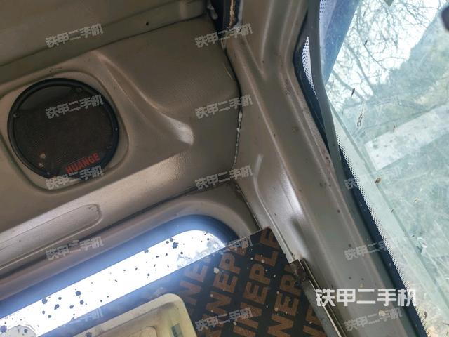 駕駛室左前45度(駕駛室部分) 駕駛室左前45度(駕駛室部分)