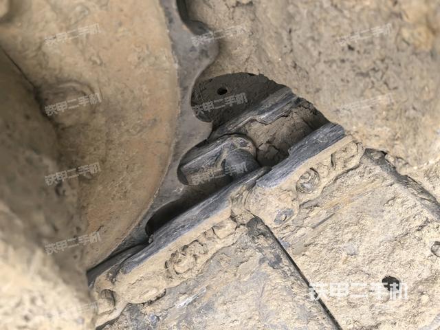 右驅(qū)動(dòng)輪（行走機(jī)構(gòu)）