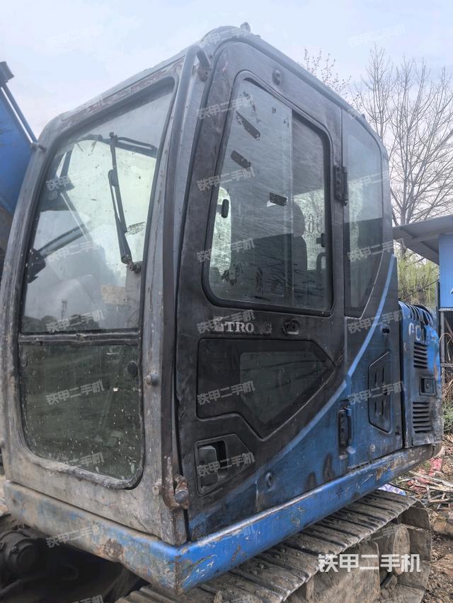 ?駕駛室正側(cè)（駕駛室部分）