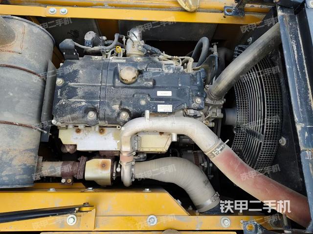 發(fā)動機室(上車部件) 發(fā)動機室(上車部件)