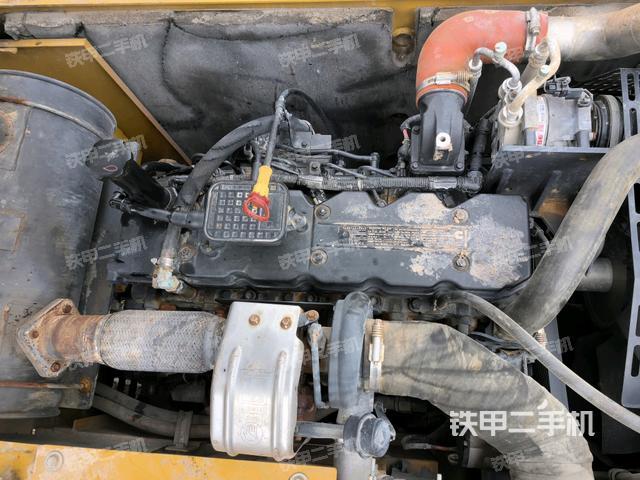 增壓器特寫(xiě)(上車(chē)部件) 增壓器特寫(xiě)(上車(chē)部件)