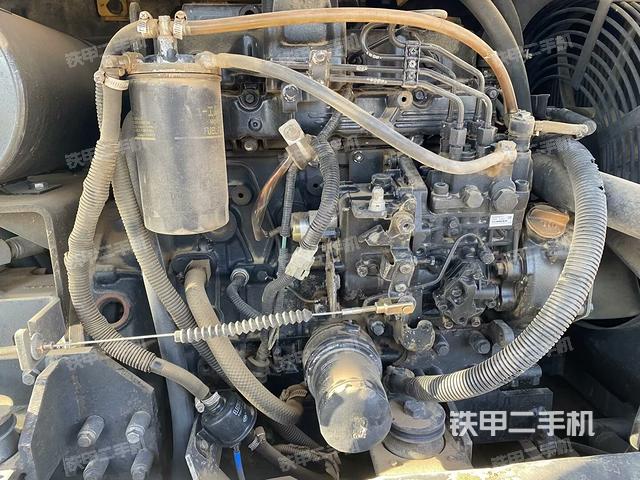 發(fā)動(dòng)機(jī)整體俯視(整機(jī)外觀) 發(fā)動(dòng)機(jī)整體俯視(整機(jī)外觀)