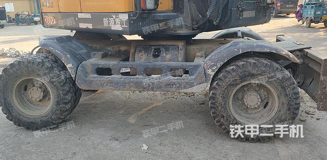 单侧履带整体（整机外观）