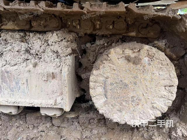 单侧履带整体（整机外观）