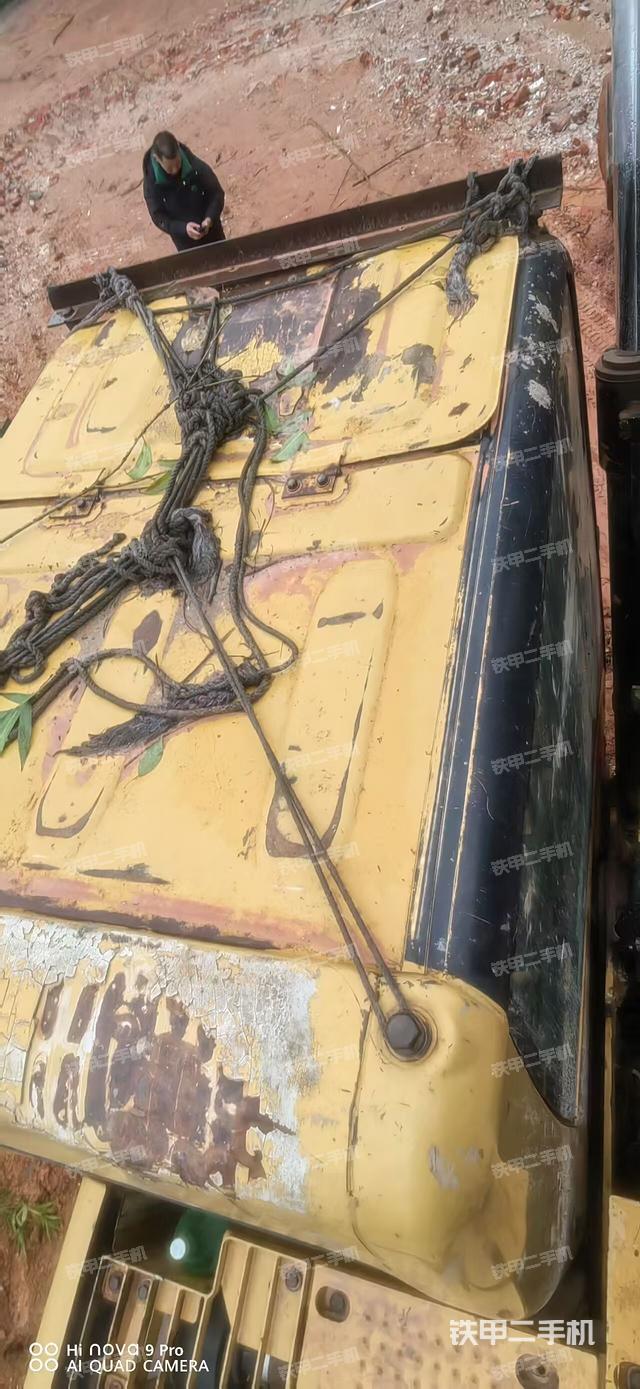 駕駛室頂部（整機(jī)外觀）