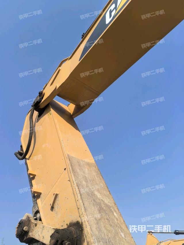 小臂整體左后（工作和回轉(zhuǎn)裝置）