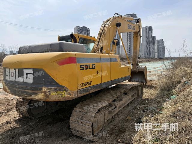 整機(jī)右后45°(整機(jī)外觀) 整機(jī)右后45°(整機(jī)外觀)
