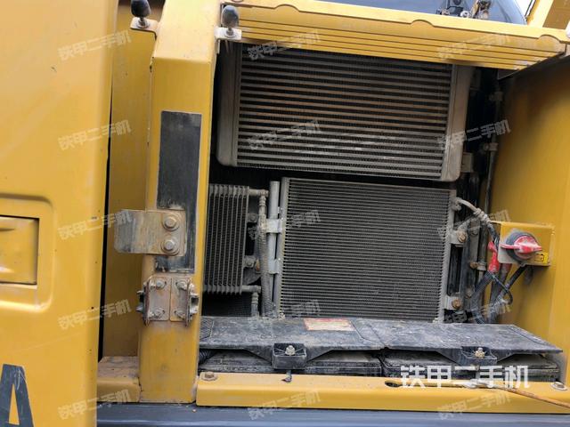 液壓泵室(大件艙室) 液壓泵室(大件艙室)